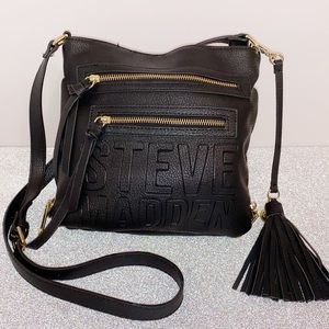 🖤✨Steve Madden Black & Gold Crossbody✨🖤